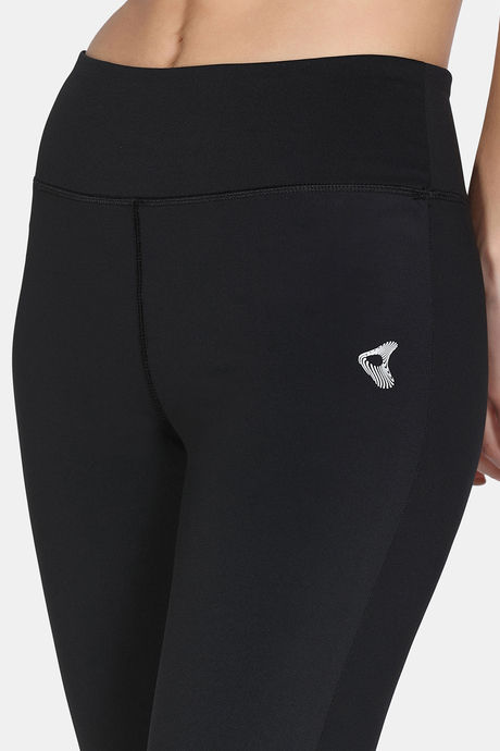 Zelocity Quick Dry 3/4Th Training Leggings- Jet Black — image 7